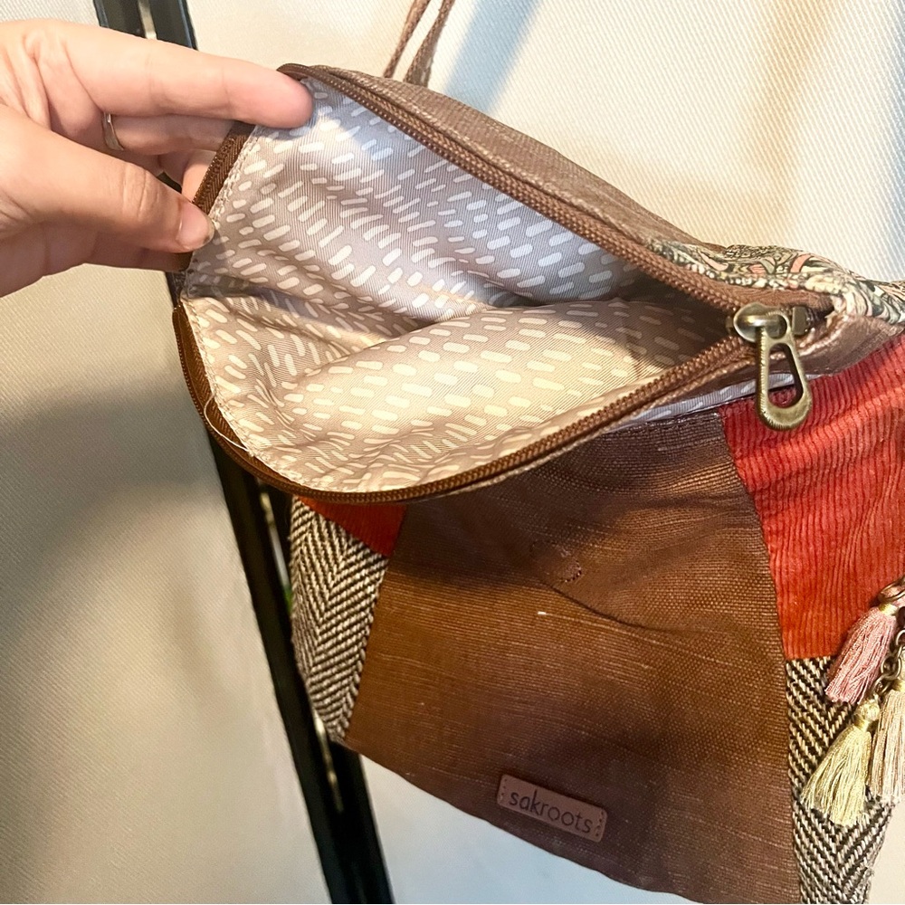 Sakroots Boho Crossbody Bag - Picture 6 of 11